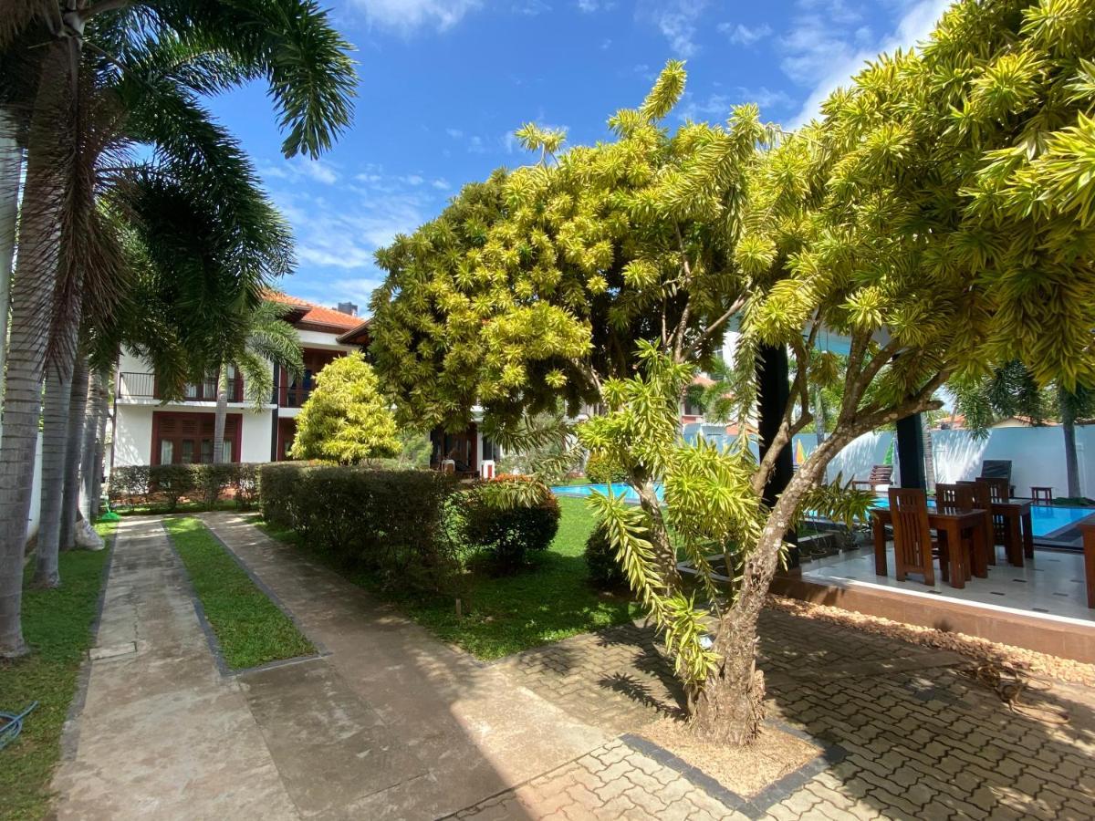 Christima Residence Negombo Exterior photo
