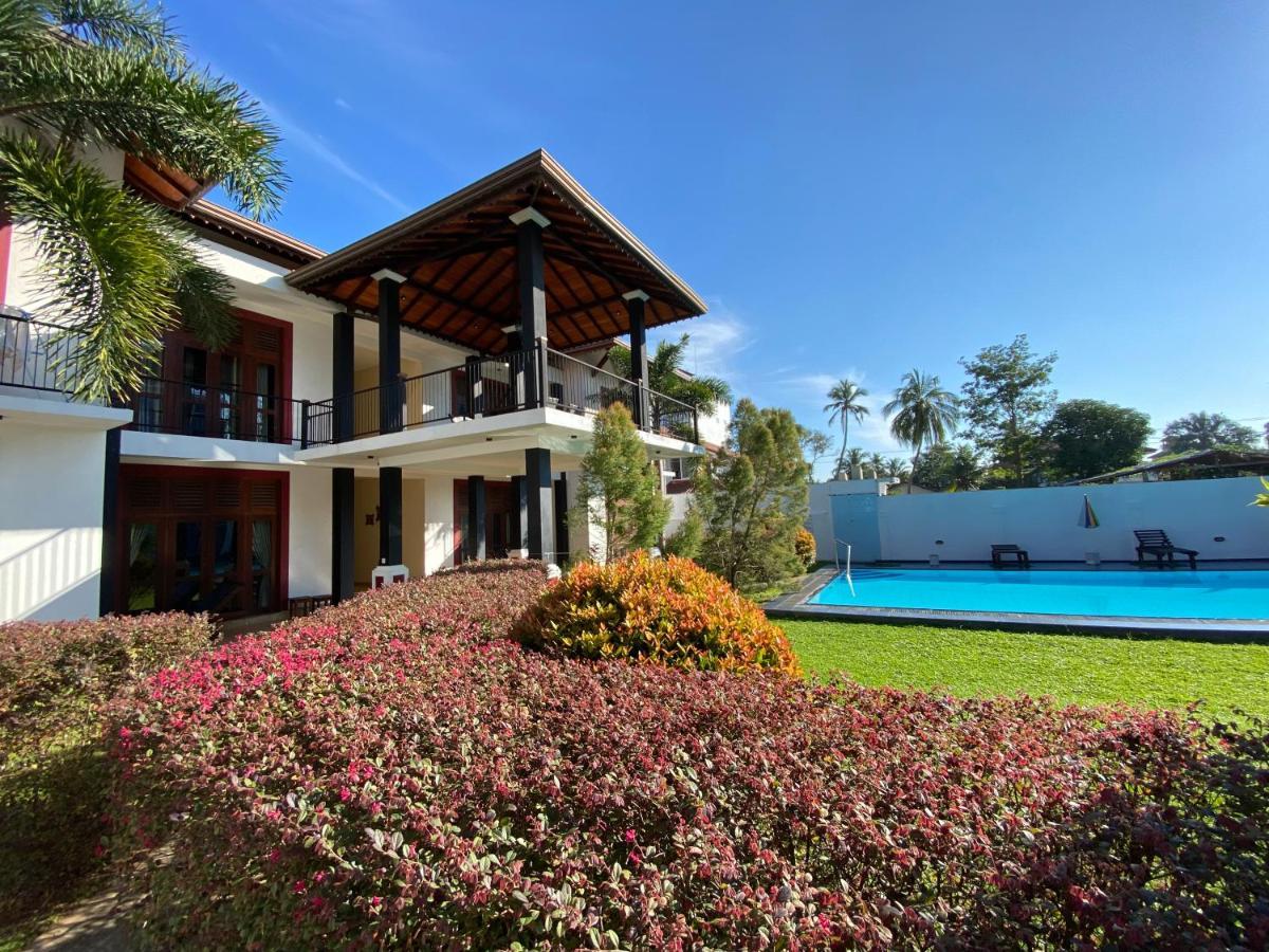 Christima Residence Negombo Exterior photo